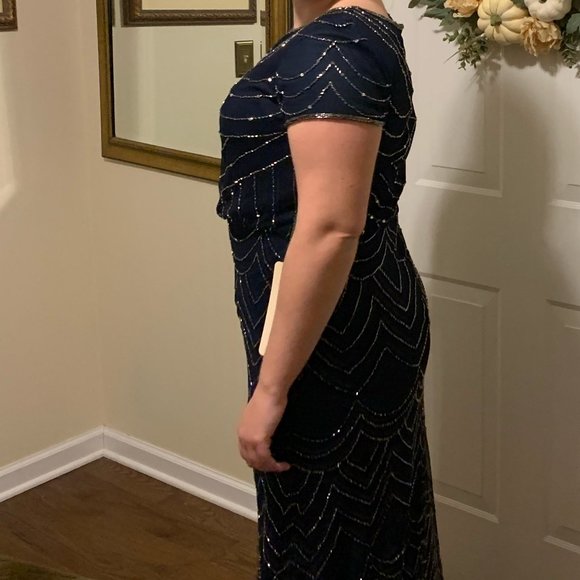 SHORT SLEEVE BEADED BLOUSON GOWN IN NAVY - Picture 2 of 4